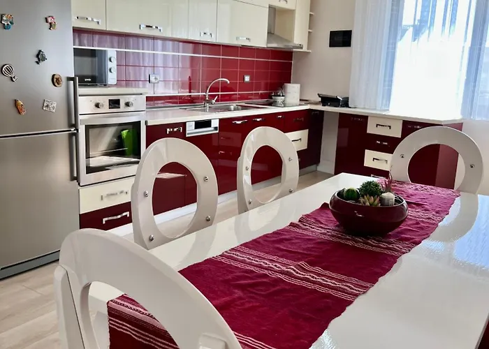 New Bazaar Cozy 2 Dajti View Tirana