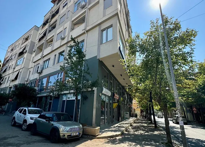 New Bazaar Cozy 2 Dajti View Apartment