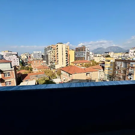 New Bazaar Cozy 2 Dajti View شقة