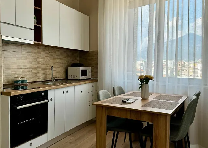 New Bazaar Cozy 2 Dajti View Tirana